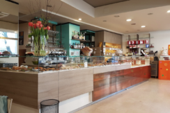 Cedessi attività bar pasticceria con laboratorio