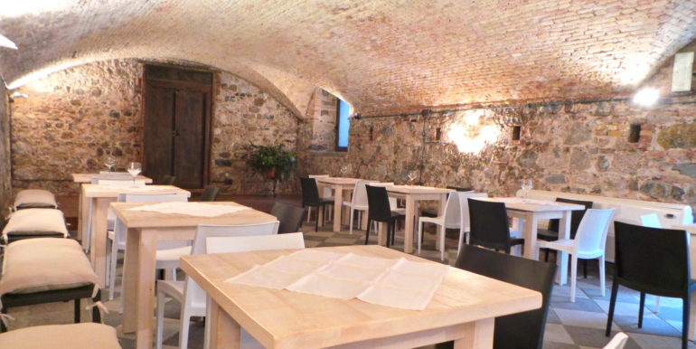 Bar/Trattoria di 150 mq inserito in Palazzo Storico