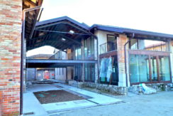 Villa pluricamere nuova