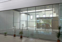 Locale commerciale vetrinato 140mq