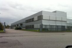 Capannone industriale con carroponte e uffici