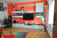 CASA IN LINEA CON GIARDINO