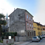 Casa indipendente su tre piani con terrazza panoramica in centro città