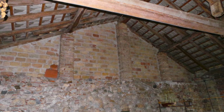 Rustico terra cielo di 104mq in pietra
