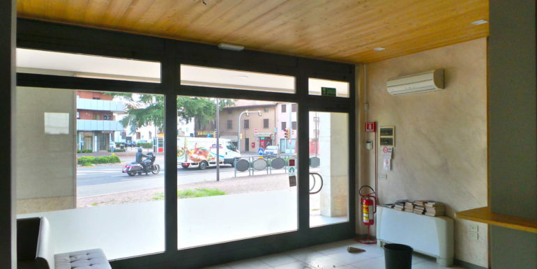 Locale bar da investimento rendita 6,80%