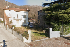 Bifamiliare da ristrutturare