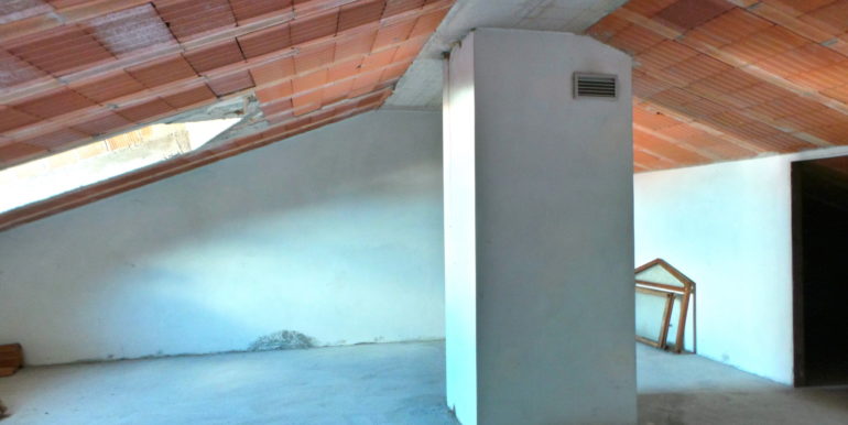 Villa monopiano con garage doppio