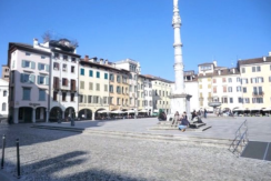 Ufficio di 100mq vista P.zza San. Giacomo