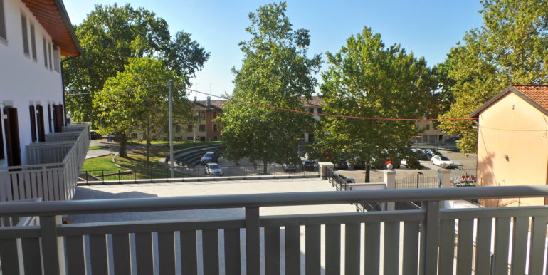 Bicamerino moderno in centro con terrazza