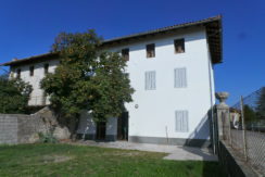 Casa in linea di testa