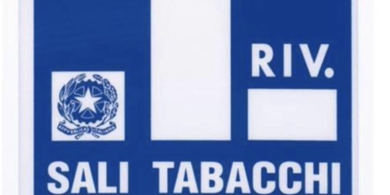 Tabacchi e giornali in centro a Lignano Sabbiadoro
