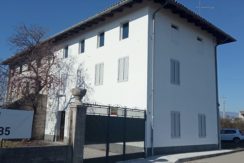Casa in linea di testa
