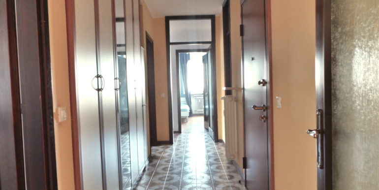 Tricamere biservizi con terrazza e garage