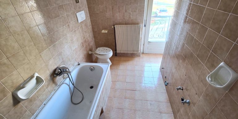 Casa in linea di testa