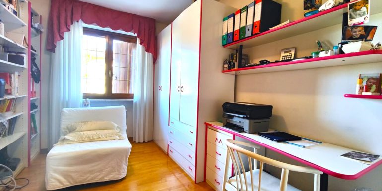 Bifamiliare con giardino privato