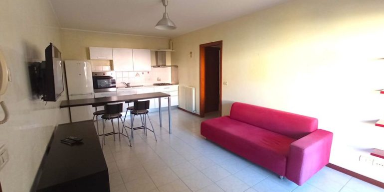 Mini con terrazza e garage