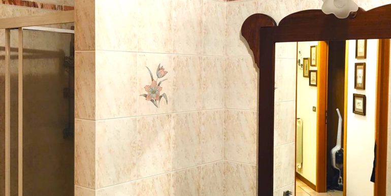 Bifamiliare con giardino privato