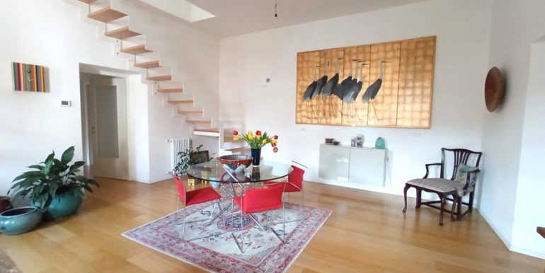 Esclusivo appartamento con bellissime finiture e cura dei dettagli