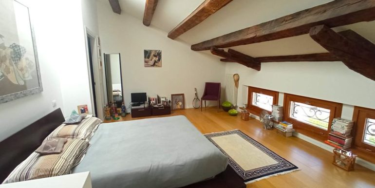 Esclusivo appartamento con bellissime finiture e cura dei dettagli