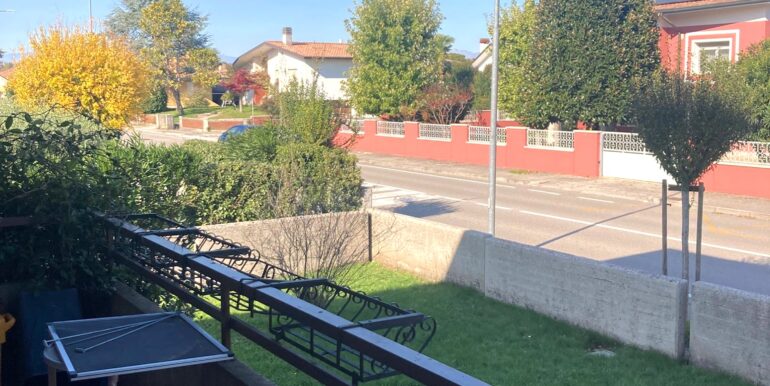 Tricamere con terrazza, garage e cantina