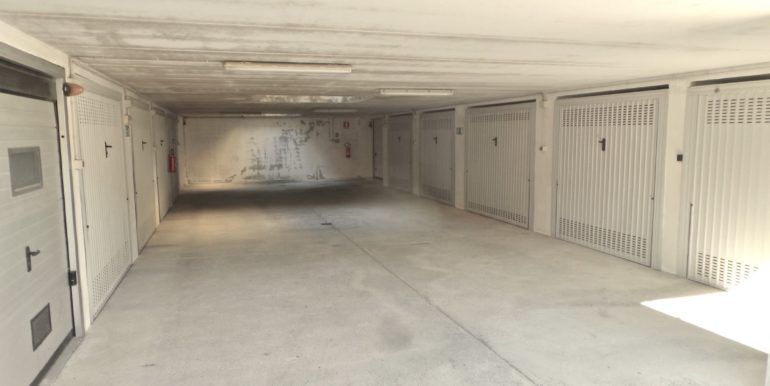 Uffici vetrinati in ottime condizioni