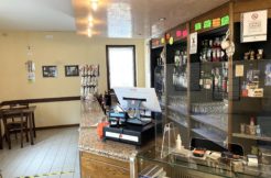 Trattoria avviata completamente arredata