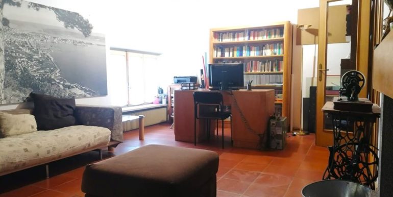Villa indipendente con giardino