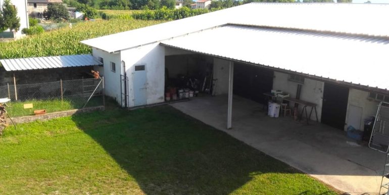 Villa indipendente con giardino