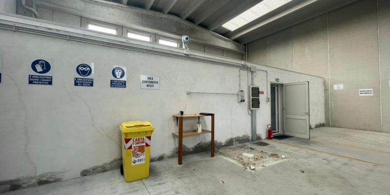Capannone pari al nuovo