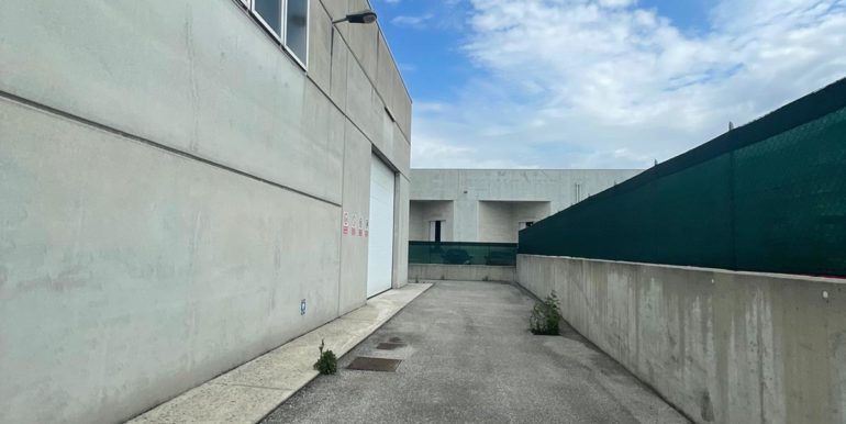 Capannone pari al nuovo