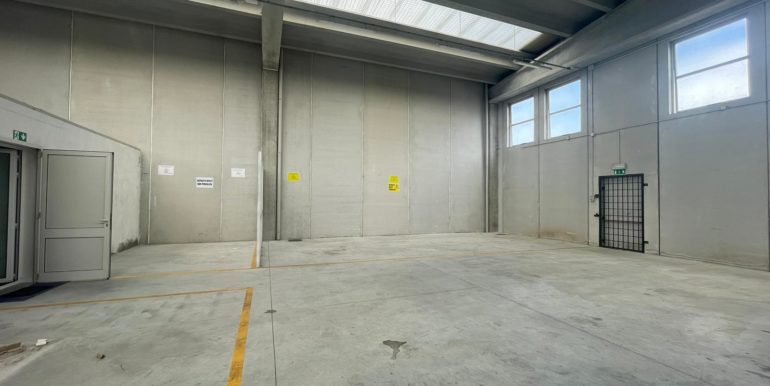 Capannone pari al nuovo