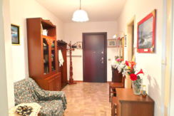 Spazioso appartamento bicamere con terrazzo
