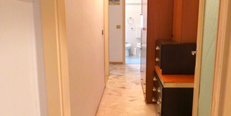Spazioso appartamento bicamere con terrazzo