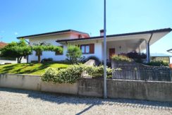Villa singola con ampia taverna