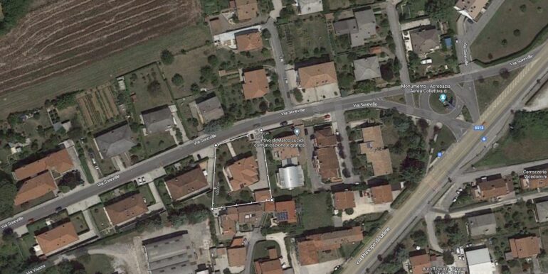 Villa tricamere più studio triplo garage