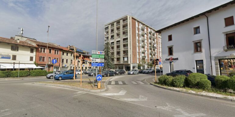 Negozio open space con vetrina