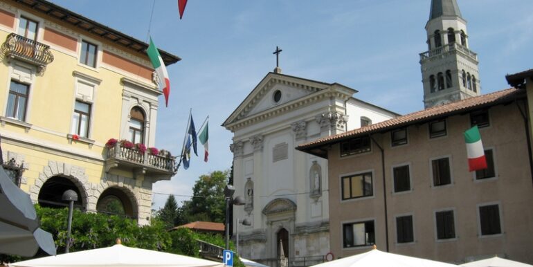Locale commerciale ristrutturato open space