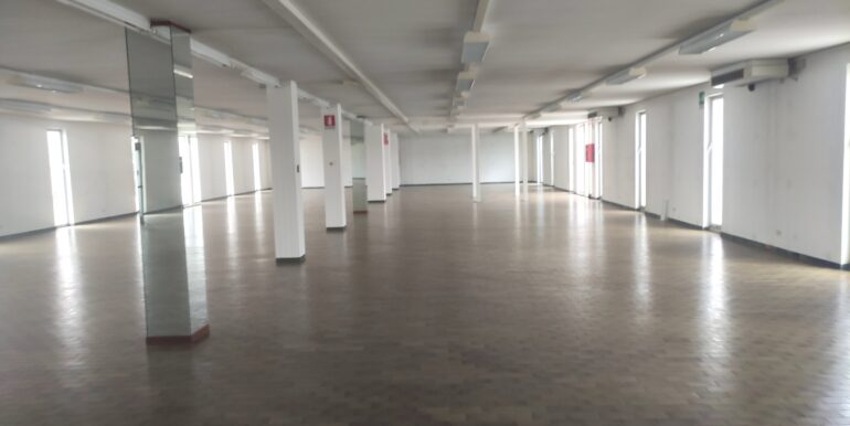 Spazio commerciale e laboratorio a Udine Nord