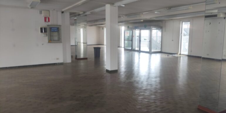 Spazio commerciale e laboratorio a Udine Nord