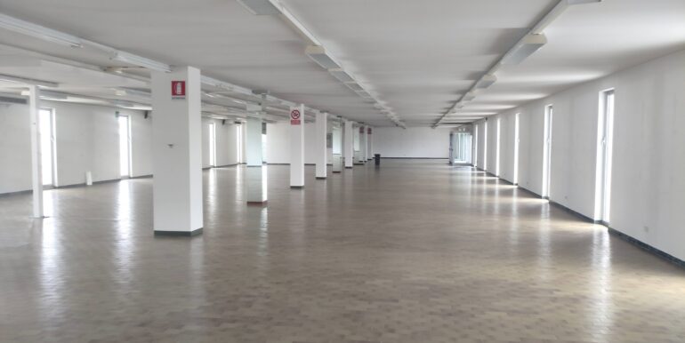 Spazio commerciale e laboratorio a Udine Nord