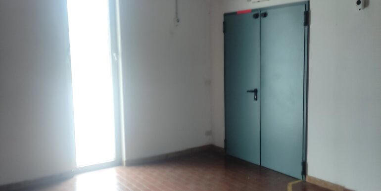 Spazio commerciale e laboratorio a Udine Nord