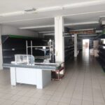 Negozio con cella frigo di 16mq