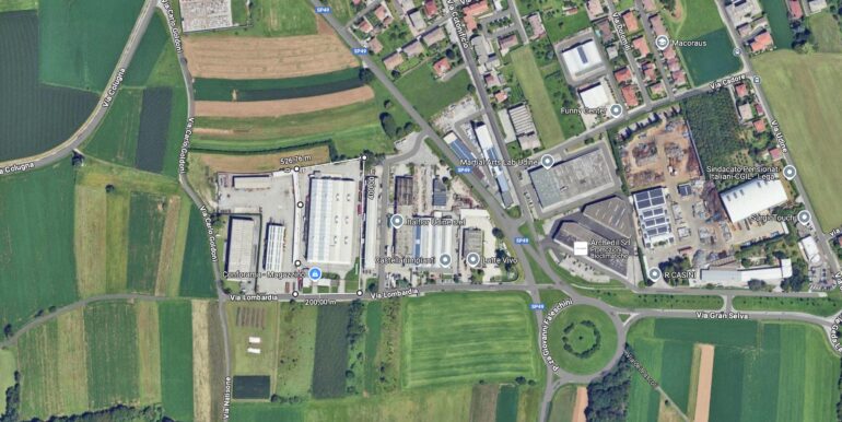 Capannone di 6300mq con 5 carroponti