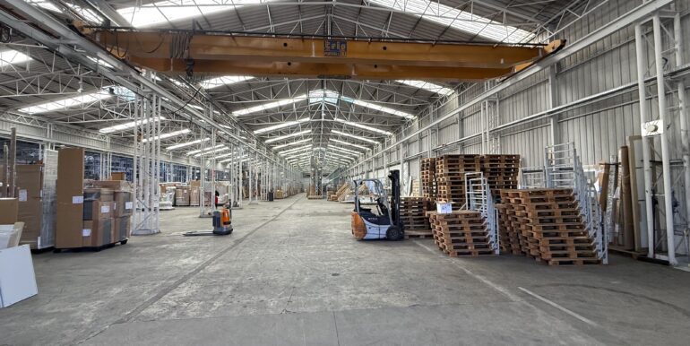 Capannone di 6300mq con 5 carroponti