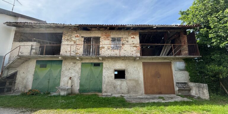 Rustico con giardino panoramico