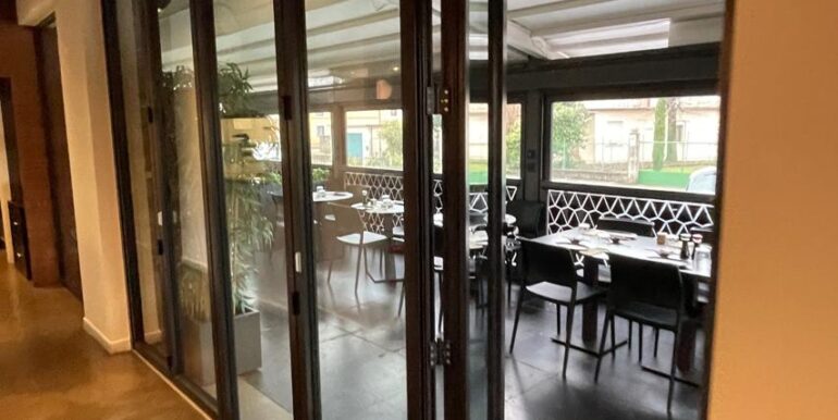 Locale commerciale con 50 posti