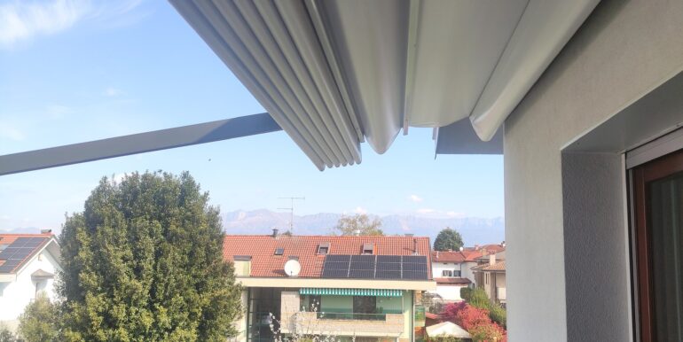 Tricamere con ampie terrazze a Feletto