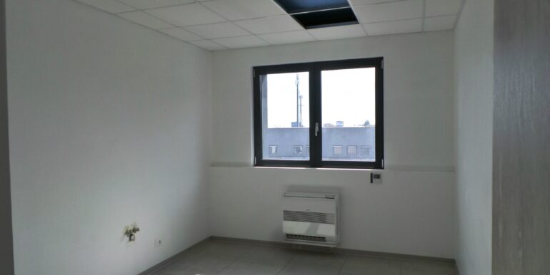 Ufficio con segreteria 150mq