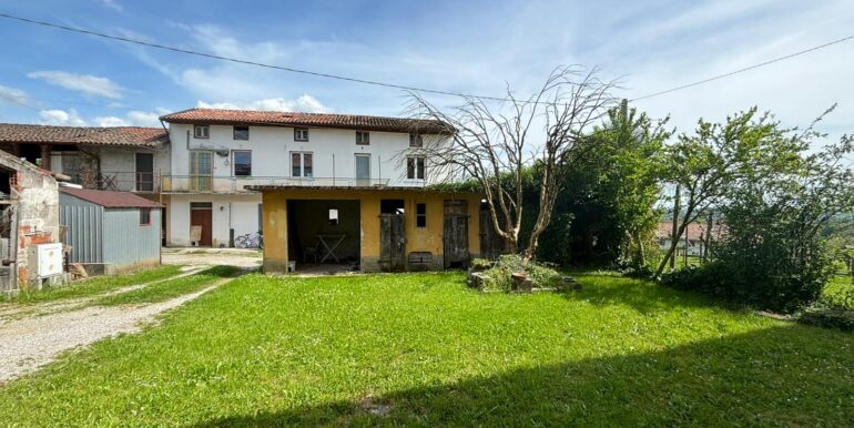 Casa con giardino panoramico