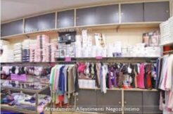 Attività commerciale tessuti e biancheria a Cividale